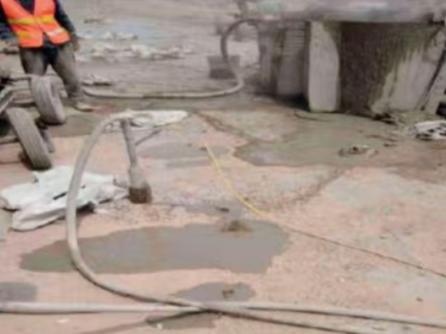 巴宜水泥混凝土路面板底注浆技术 路面脱空注浆整治方案