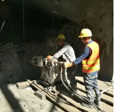 巴宜水下抗分散灌浆料特点 水下不分散注浆料介绍